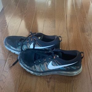 Nike FlyKnit Max size 10.5. Worn twice